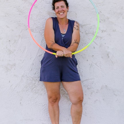 Anita mit Sectinal auf Holzbrett